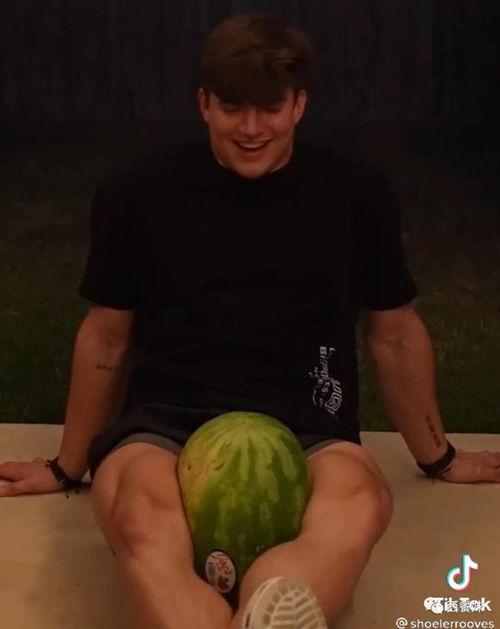 吃瓜原创男网红是谁,吃瓜原创男网红背后的神秘面纱